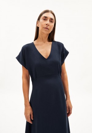 ARMEDANGELS AALBINE Woven Dress Regular Fit made of TENCEL™ Lyocell Night Sky | LHWK-50916