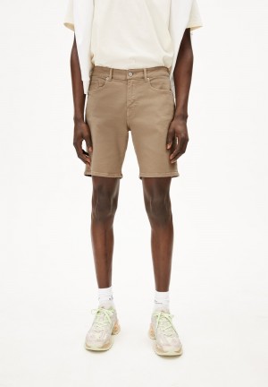 ARMEDANGELS AARVO GMT DYE Denim Shorts made of Organic Cotton Mix Sand Stone | ITFN-40236