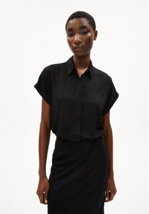 ARMEDANGELS LARISAANA Blouse Relaxed Fit made of LENZING™ ECOVERO™ Viscose Schwarz | BALD-49520