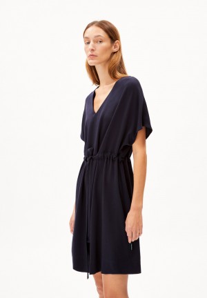 ARMEDANGELS MAAHALIA Woven Dress Relaxed Fit made of LENZING™ ECOVERO™ Viscose Night Sky | EYQC-02345