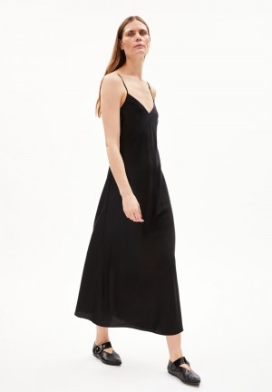 ARMEDANGELS NEYLAA Woven Dress Regular Fit made of TENCEL™ Lyocell Mix Schwarz | IKFV-40652