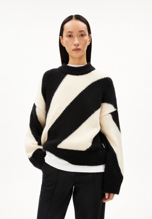 ARMEDANGELS SADNAA STRIPES Sweater Oversized Fit made of Merino-Wool Mix Oatmilk-black | AKBD-05438