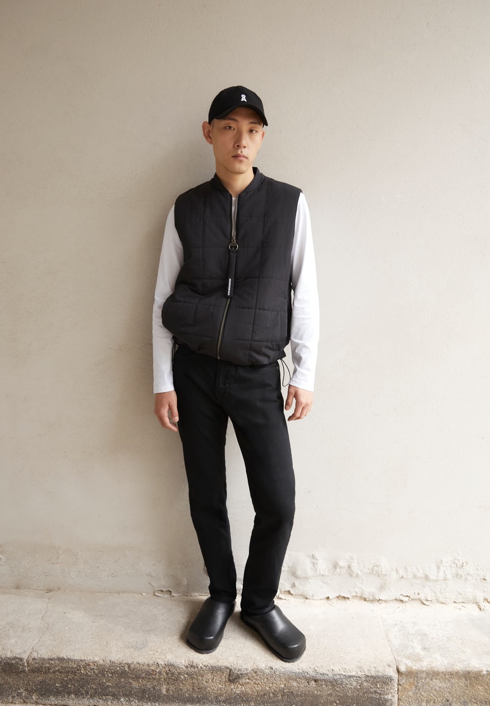 ARMEDANGELS AABISKO Waistcoat Regular Fit made of Polyamid Mix (recycled) Schwarz | HUAV-67438