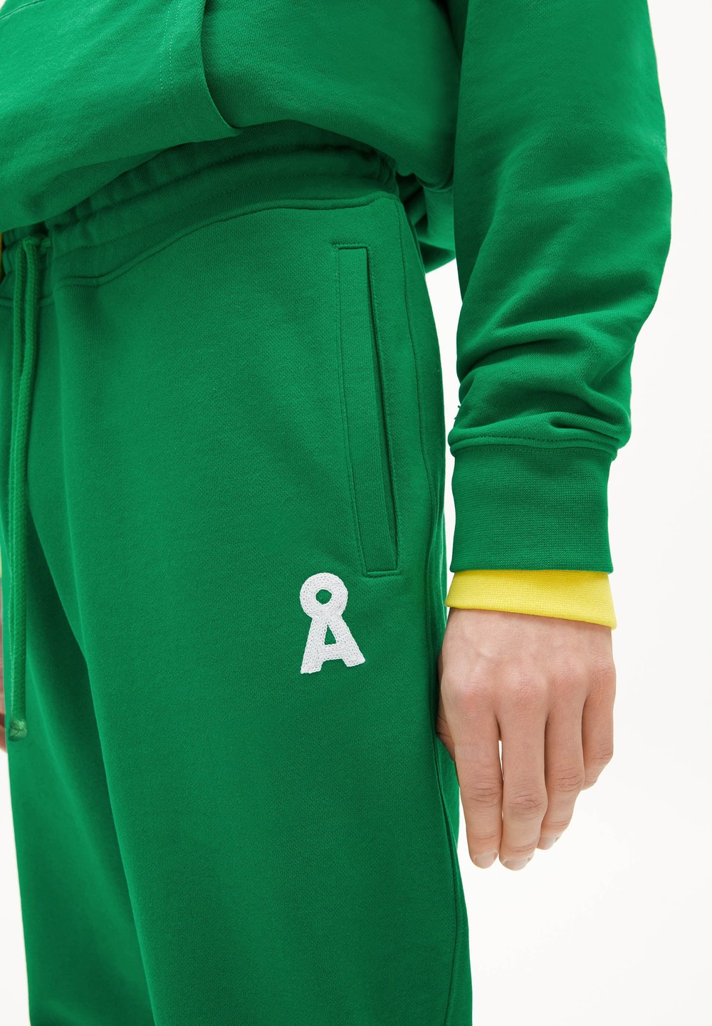 ARMEDANGELS AAIKE ICONIC CAPSULE Heavyweight Sweat Pants Regular Fit made of Organic Cotton Mix Grün | LXYF-61984