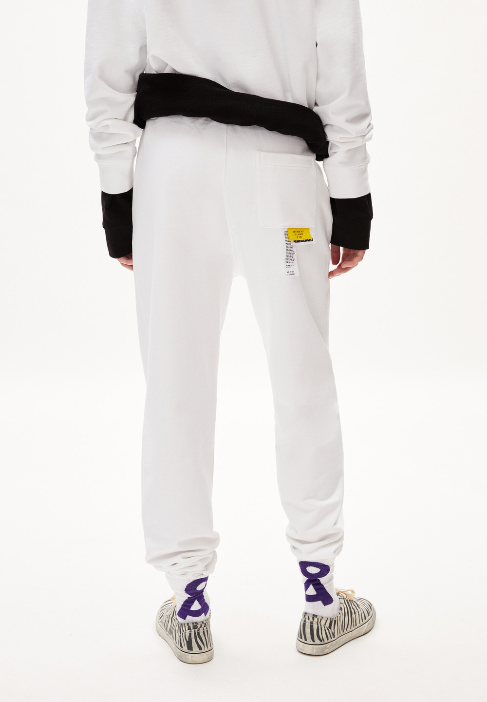 ARMEDANGELS AAIKE ICONIC CAPSULE Heavyweight Sweat Pants Regular Fit made of Organic Cotton Mix Weiß | USAX-63742