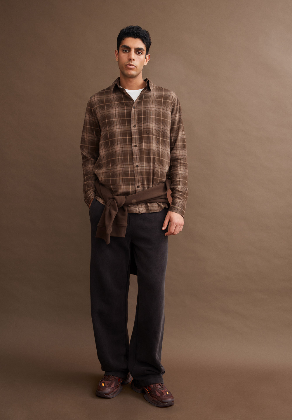 ARMEDANGELS AARNAULT Shirt Relaxed Fit made of Organic Cotton Earth-cinnamon Dust | OZTU-79045