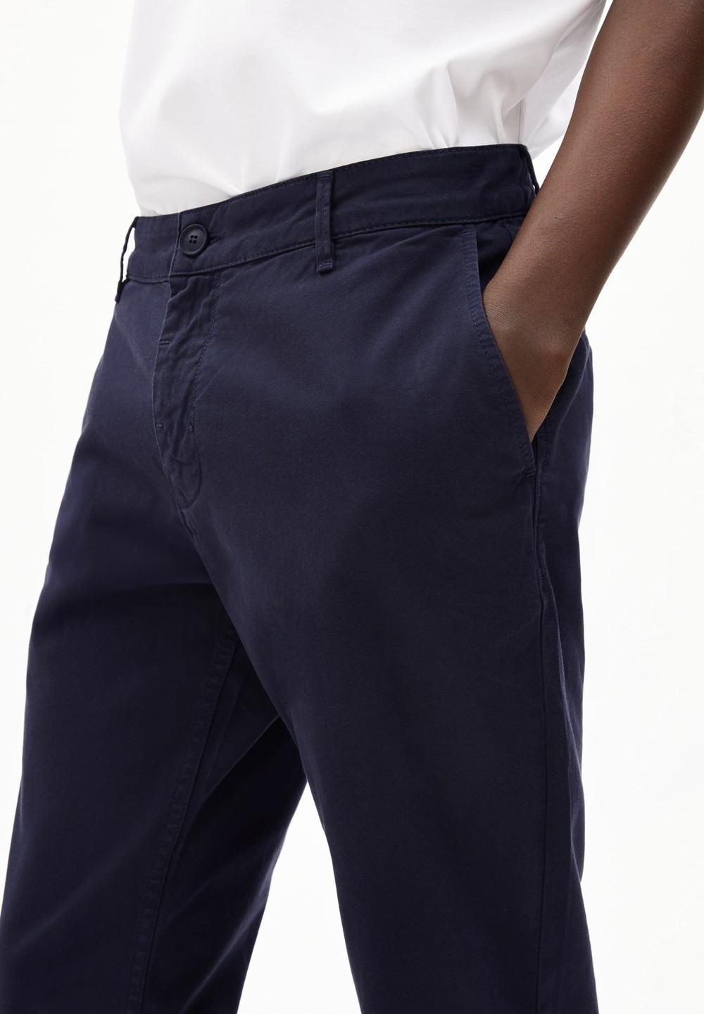 ARMEDANGELS AATHAN Chino Pants made of Organic Cotton Mix Night Sky | IHTE-62931