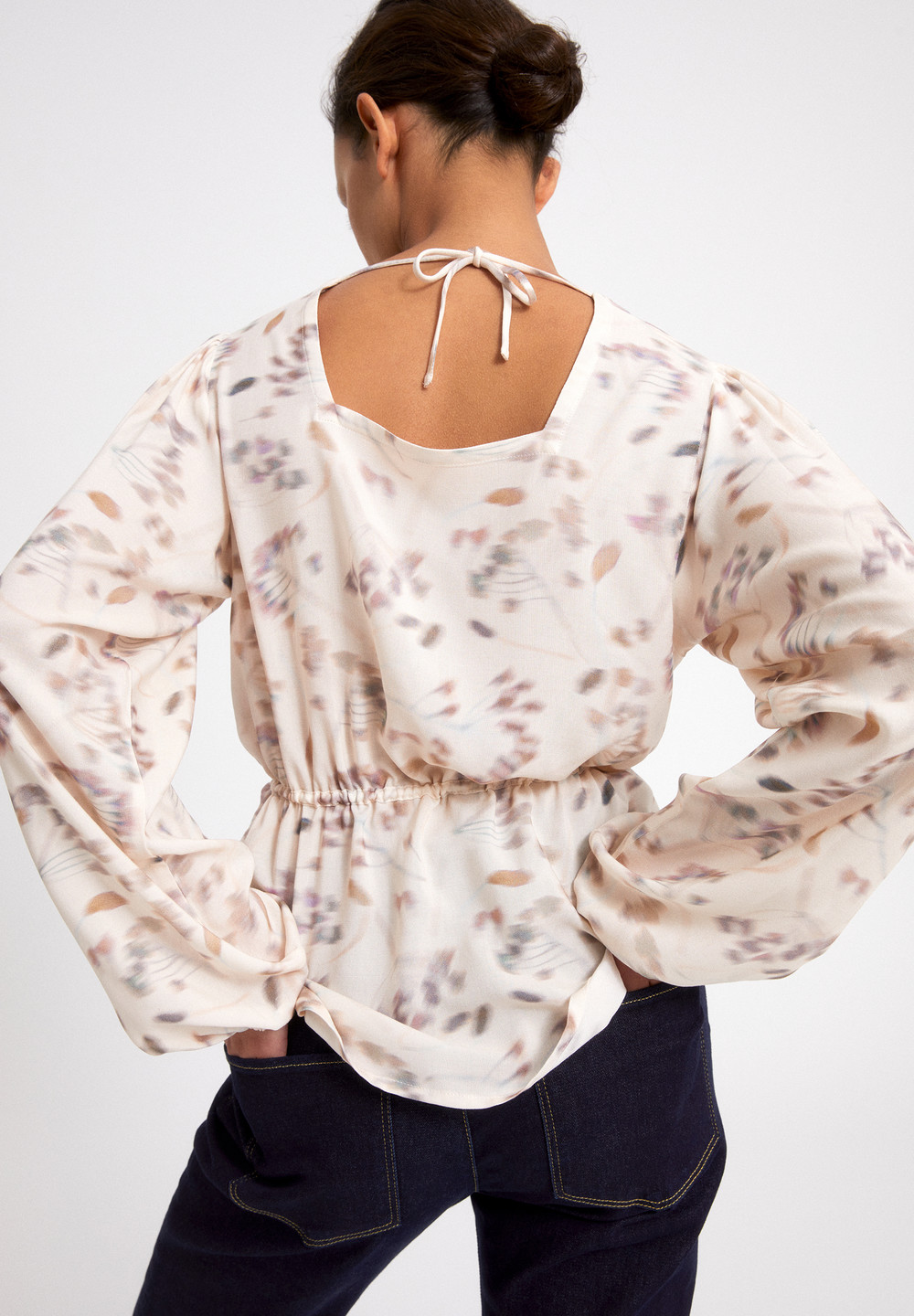 ARMEDANGELS ADRIAA PRESSED FLOWERS Blouse made of LENZING™ ECOVERO™ Oatmilk | CPJY-79136