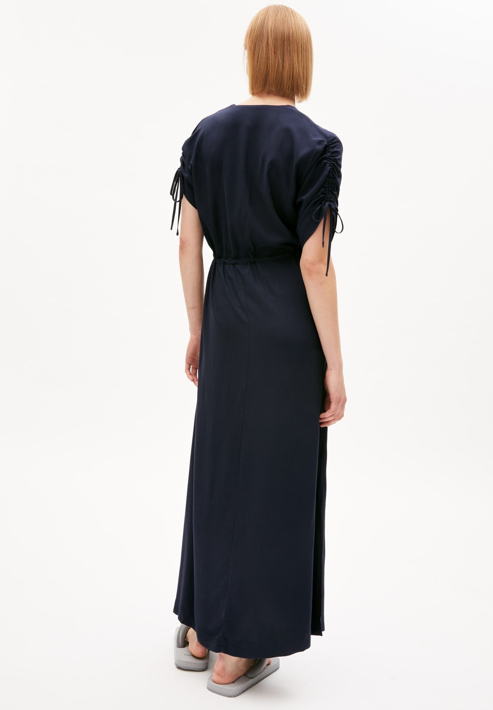 ARMEDANGELS ALESAA Woven Dress made of LENZING™ ECOVERO™ Night Sky | LPWS-61957