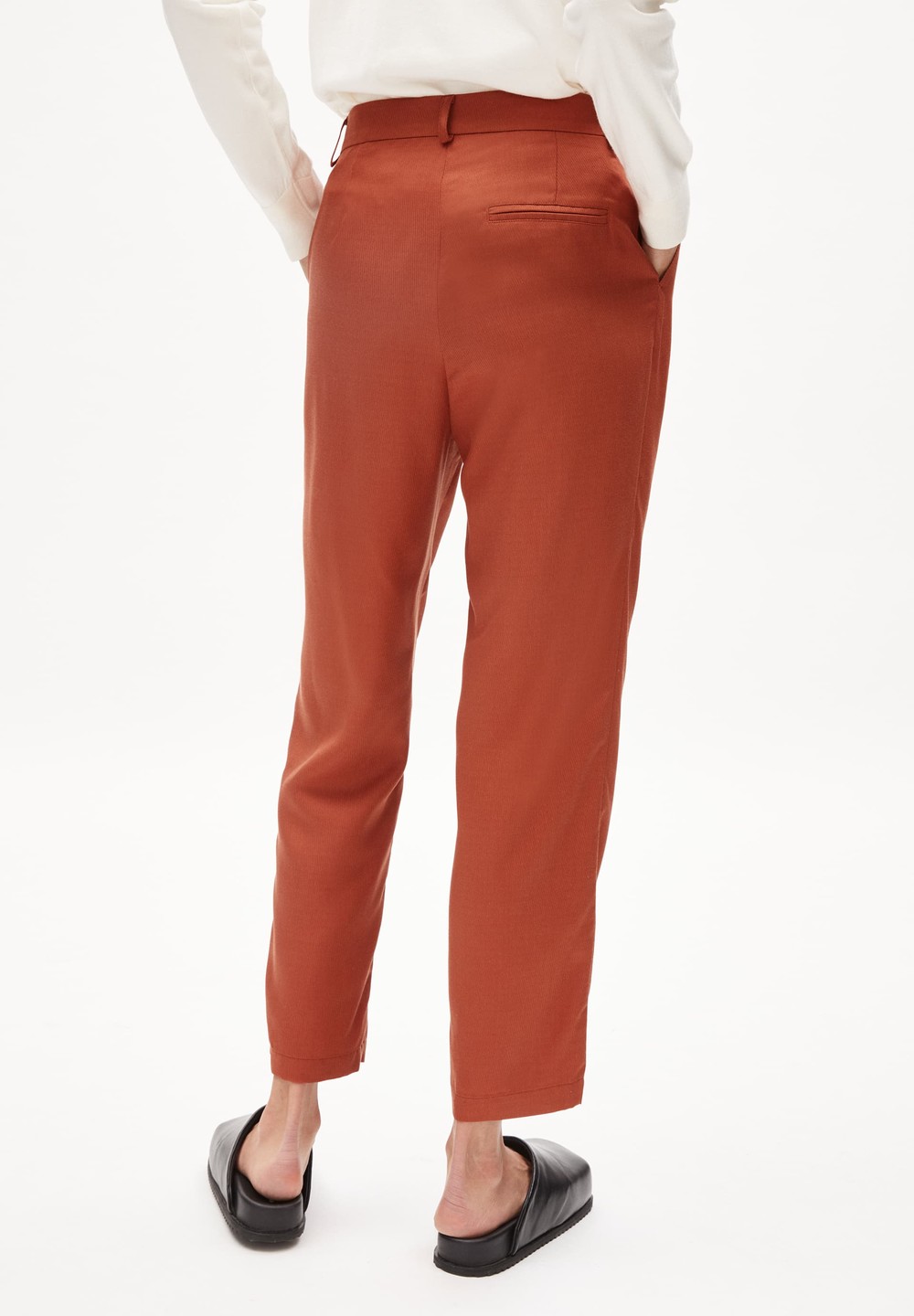 ARMEDANGELS ARETAA Pants Relaxed Fit made of TENCEL™ Lyocell Brick | PJNF-53702