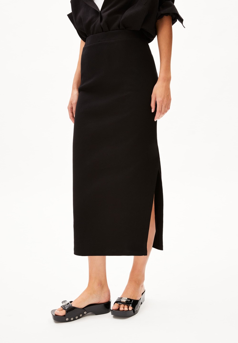 ARMEDANGELS AZITAA Rib-Jersey Skirt Slim Fit made of Organic Cotton Mix Schwarz | LAJK-38106