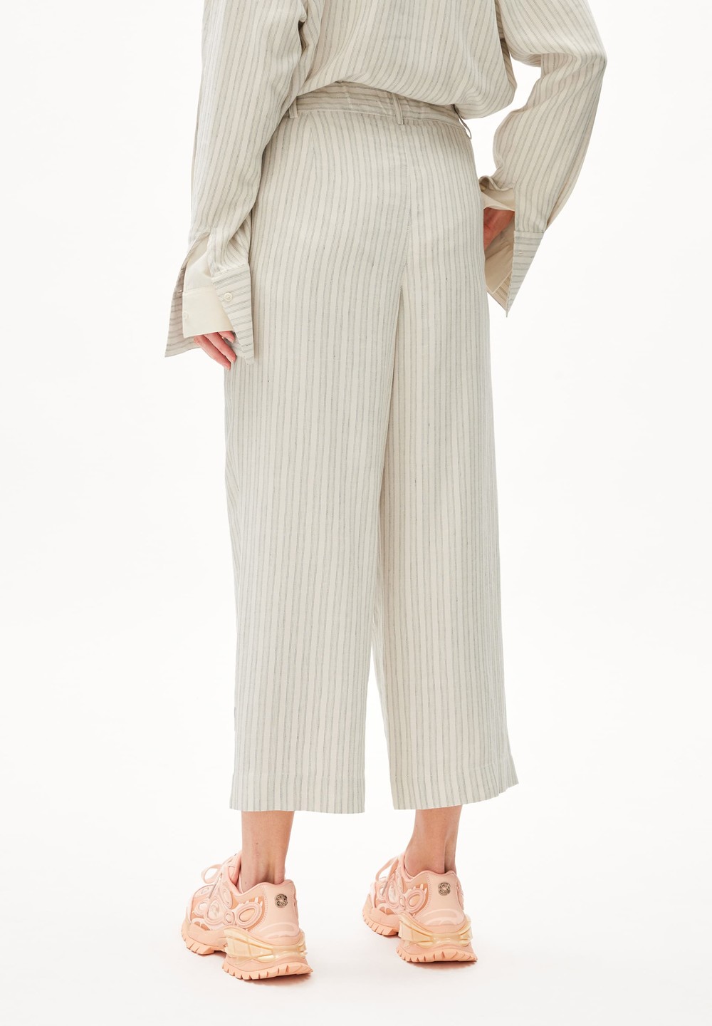 ARMEDANGELS CAARUNUS LINO STRIPES Woven Pants made of Linen-Mix Oatmilk-light Matcha | PHXD-18043