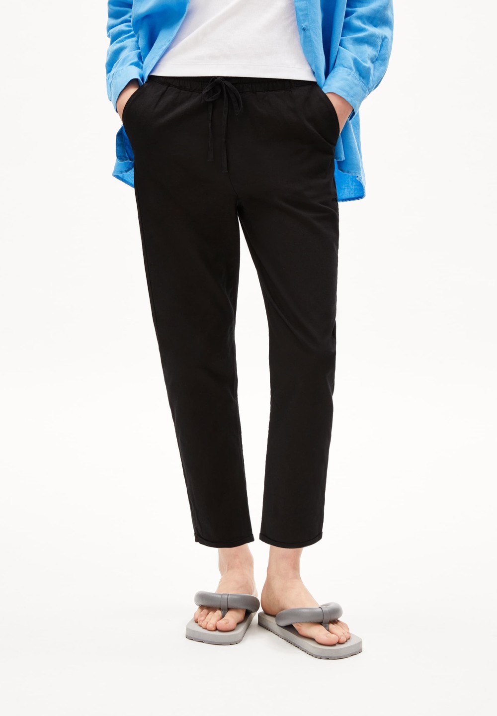 ARMEDANGELS DANYAA LINO Woven Pants Regular Fit made of Linen-Mix Schwarz | UAZI-82047