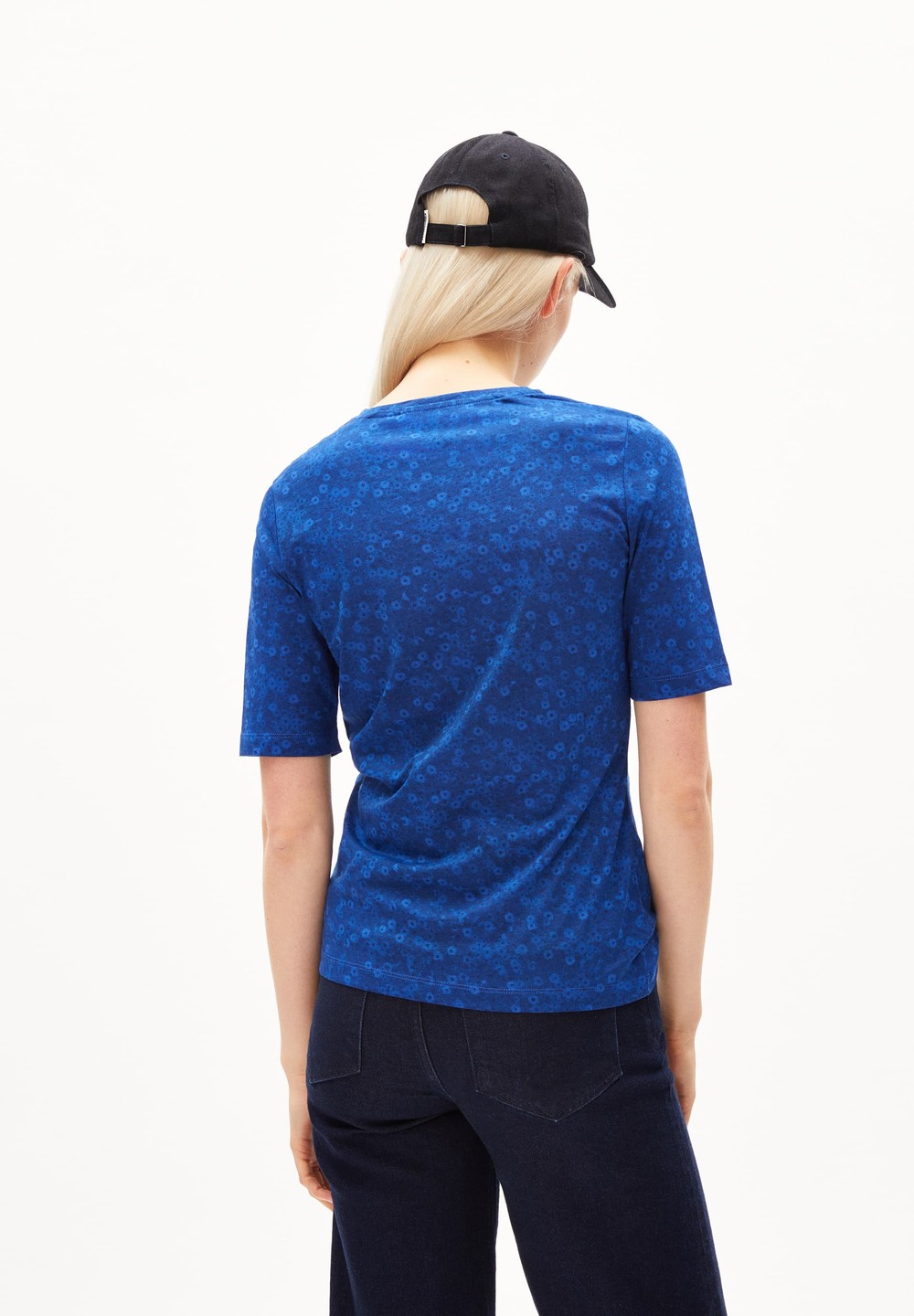 ARMEDANGELS DONAAJI MILLES FLEURS T-Shirt Slim Fit made of Organic Cotton Blau | DAOT-46259