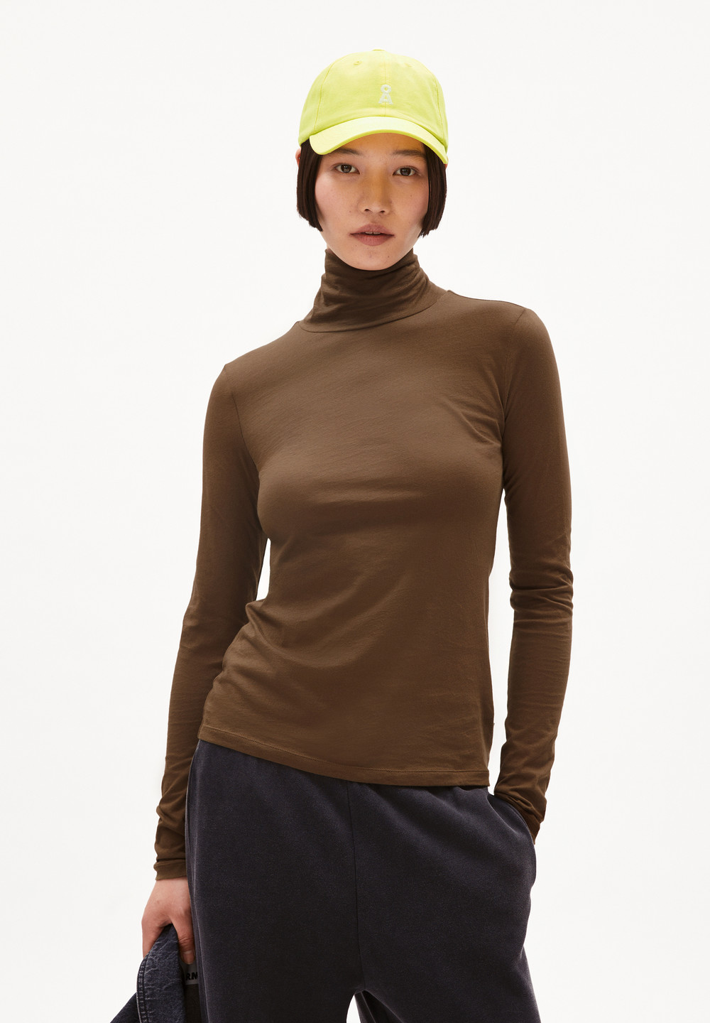 ARMEDANGELS GRAZILIAA SOFT Longsleeve Slim Fit made of Organic Cotton Dried Moss | HRLM-89751