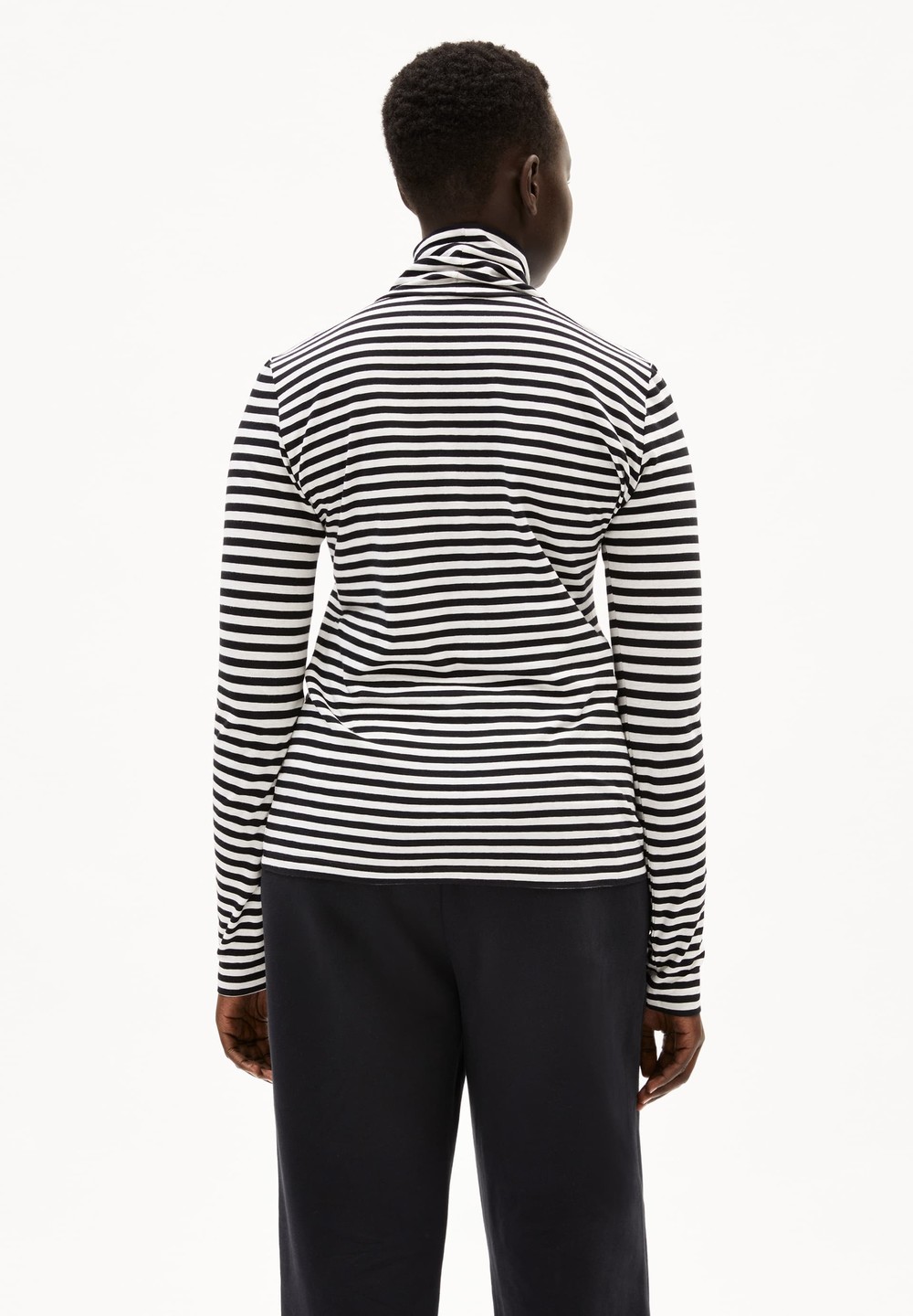 ARMEDANGELS GRAZILIAA STRIPES Longsleeve Slim Fit made of Organic Cotton White-black | DROW-72540