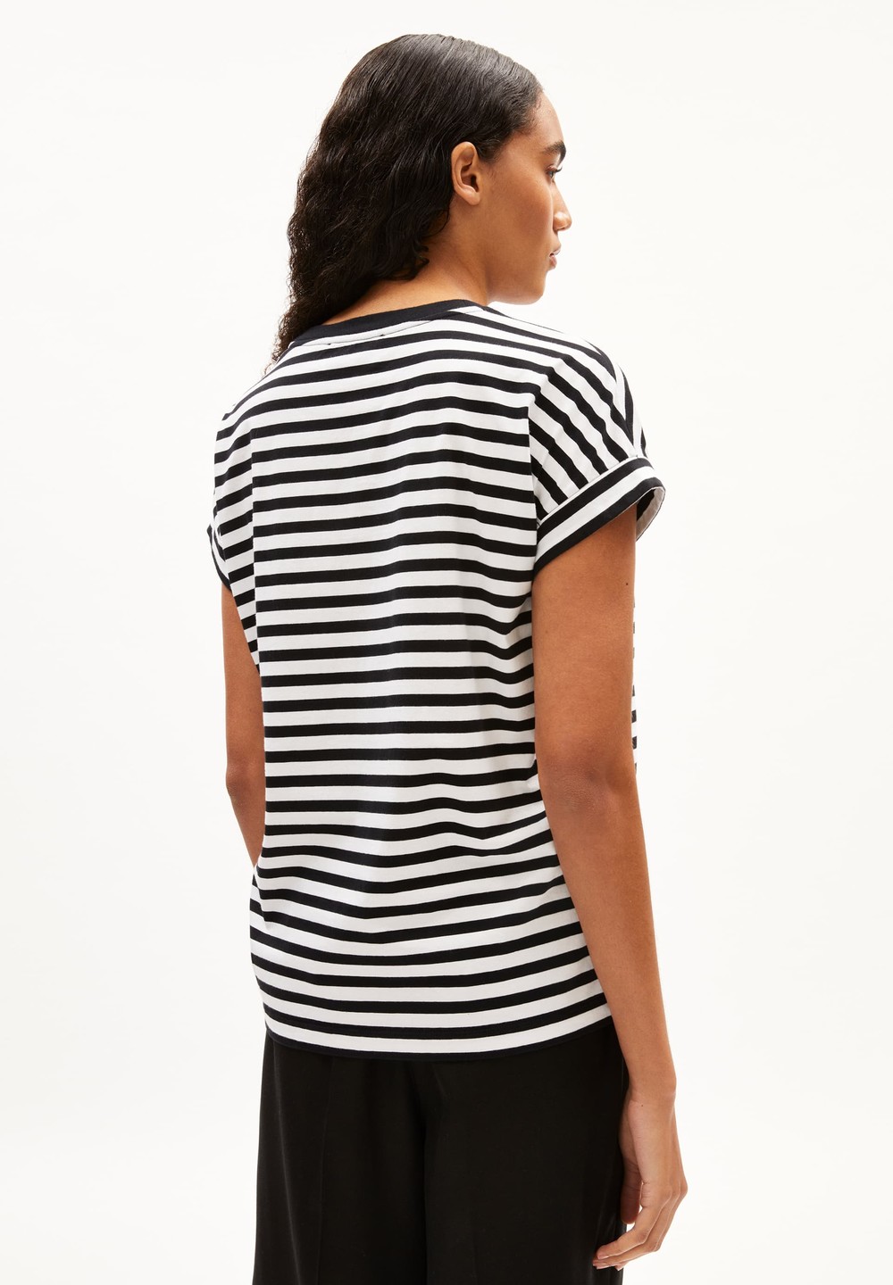 ARMEDANGELS IDAARA STRIPES T-Shirt Loose Fit made of Organic Cotton White-black | AEDP-02514