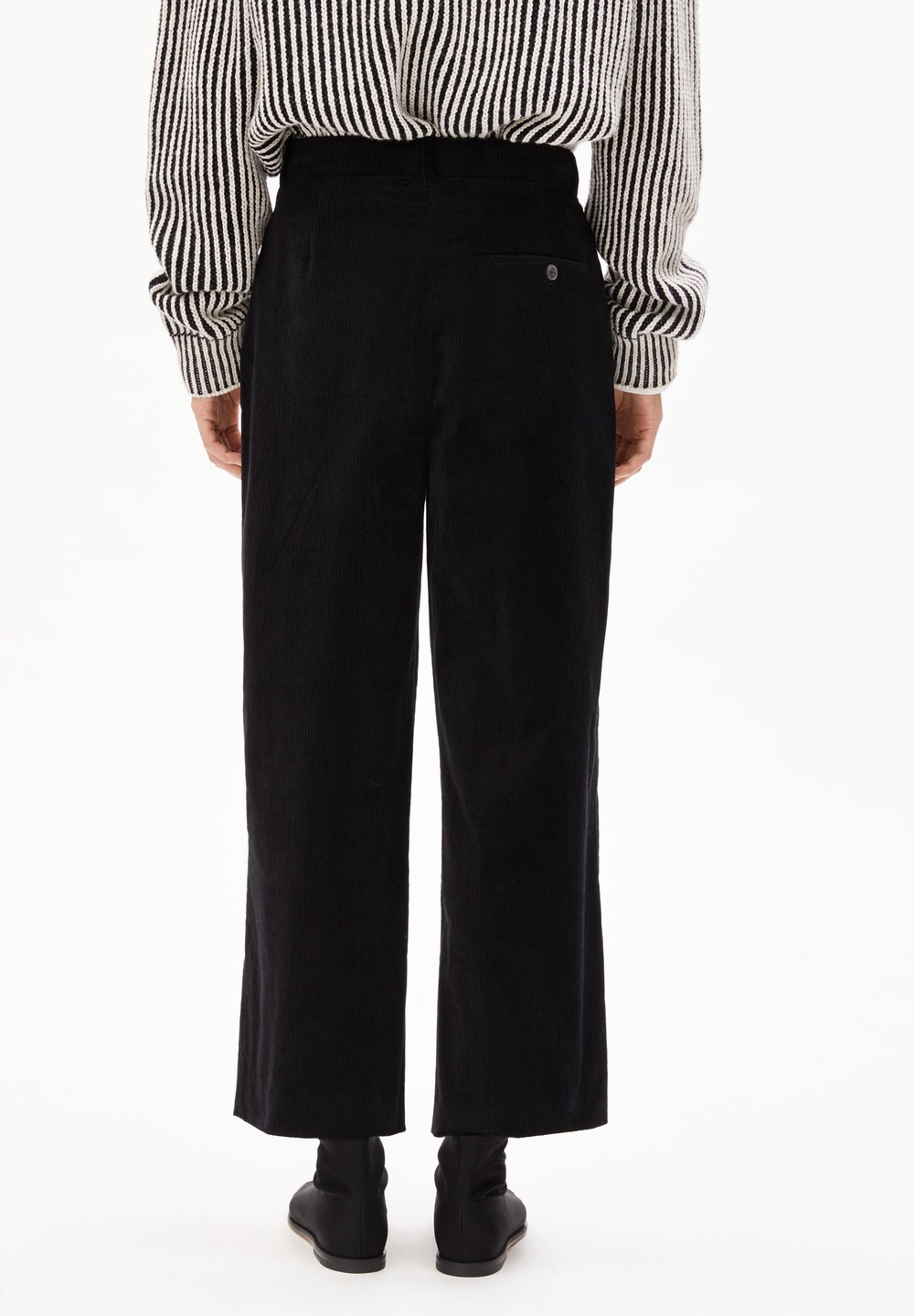 ARMEDANGELS JAALMA CORDUROY Woven Pants made of Organic Cotton Mix Schwarz | XFNS-08641