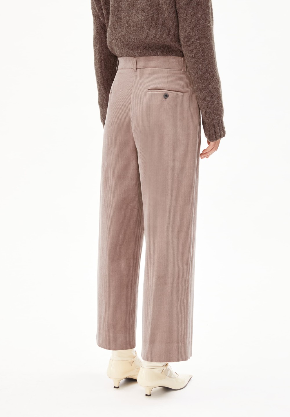 ARMEDANGELS JAALMA CORDUROY Woven Pants made of Organic Cotton Mix Cinnamon Dust | DCZK-06342