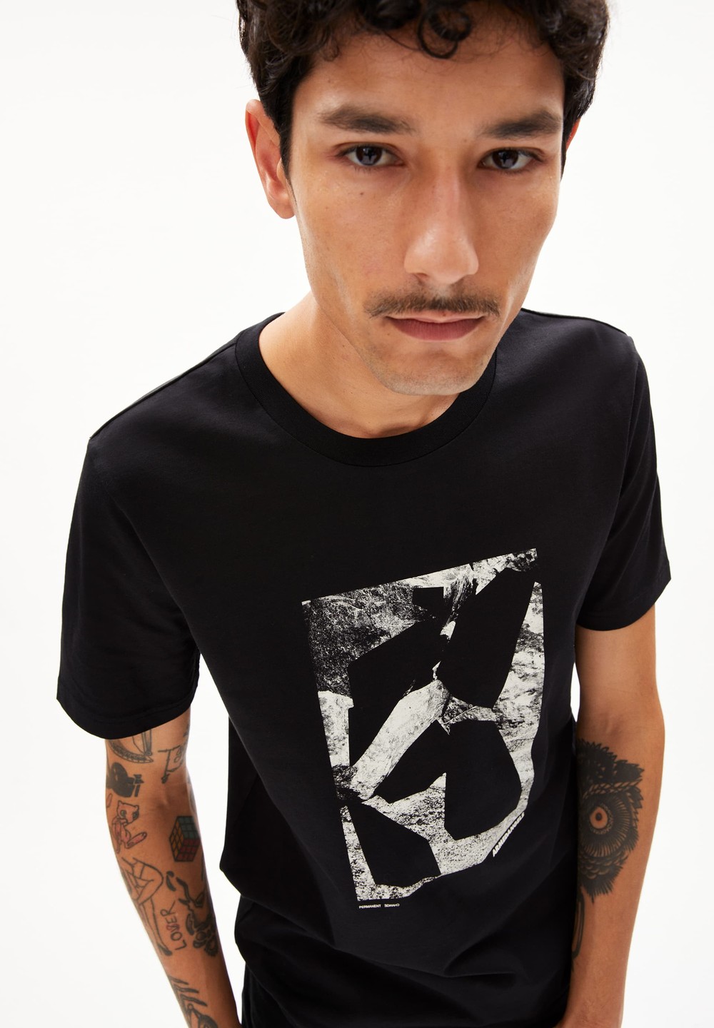 ARMEDANGELS JAAMES ROCKS T-Shirt Regular Fit made of Organic Cotton Schwarz | ZTSA-27948