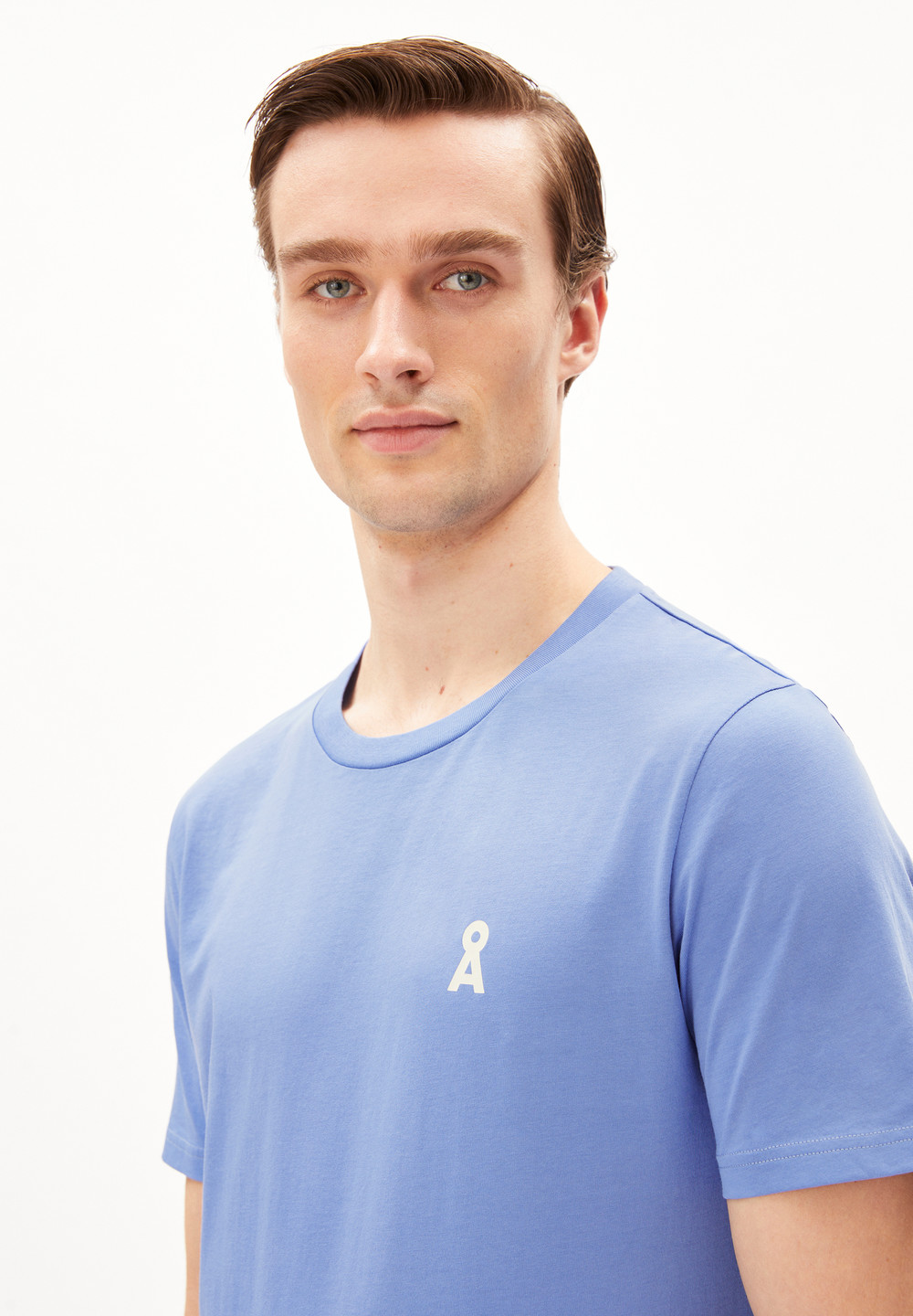 ARMEDANGELS JAAMES SUMMER CLOUD T-Shirt Regular Fit made of Organic Cotton Blau | UABH-32719