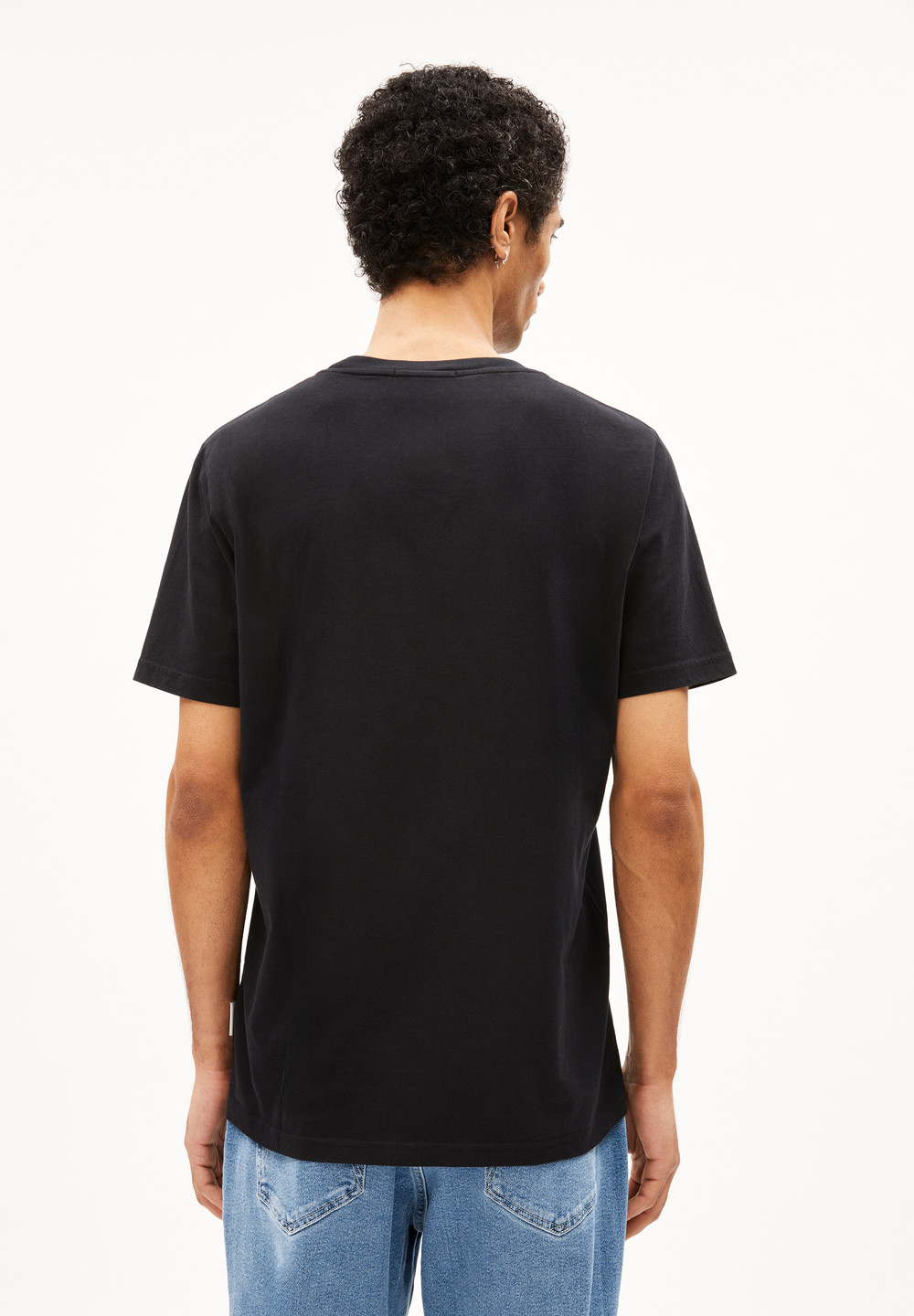 ARMEDANGELS JAAMES T-Shirt Regular Fit made of Organic Cotton Schwarz | LVNY-43602