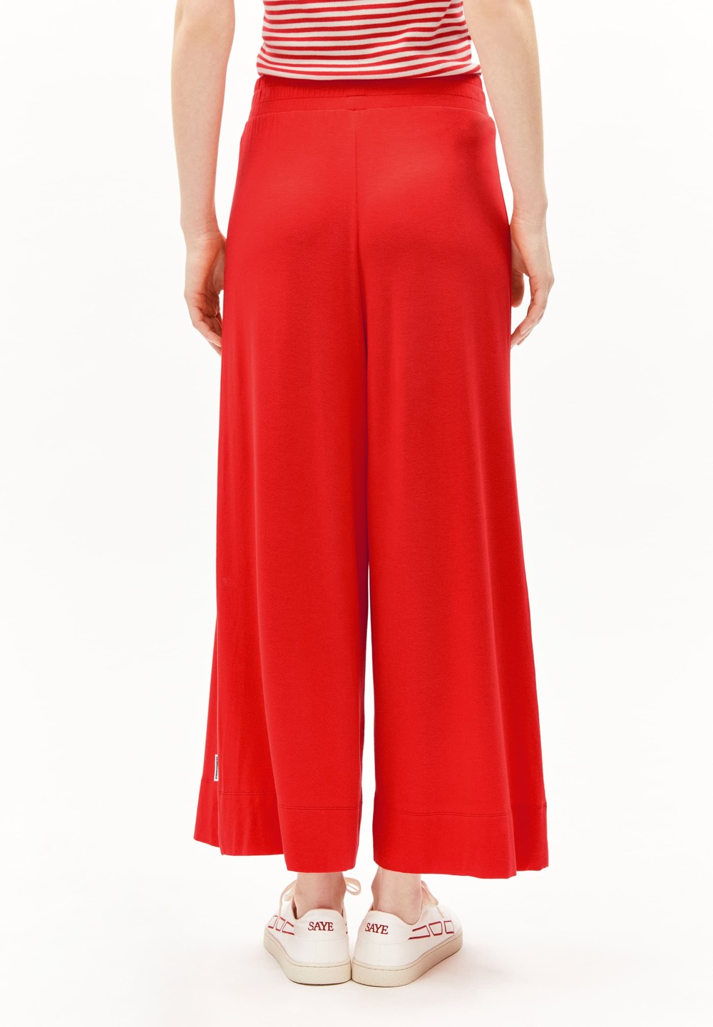 ARMEDANGELS KAARO LINI Jersey Pants made of LENZING™ ECOVERO™ Viscose Mix Rot | MATG-89537