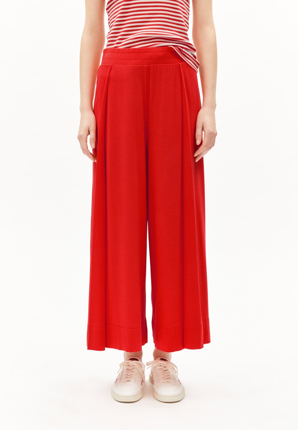 ARMEDANGELS KAARO LINI Jersey Pants made of LENZING™ ECOVERO™ Viscose Mix Rot | MATG-89537