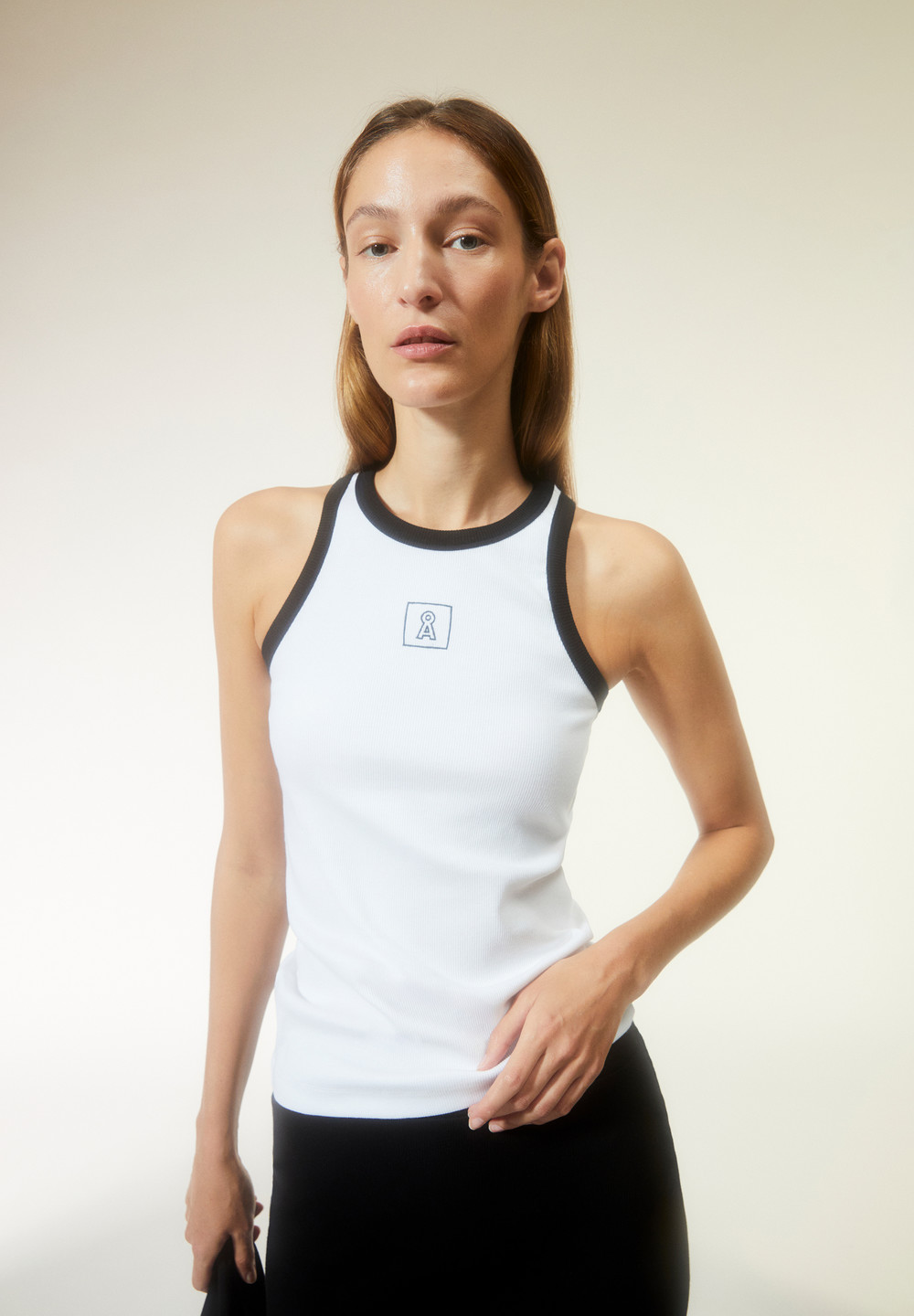 ARMEDANGELS KANITAA CONTRAST Rib-Top Slim Fit made of Organic Cotton Mix White-black | WZAM-25104