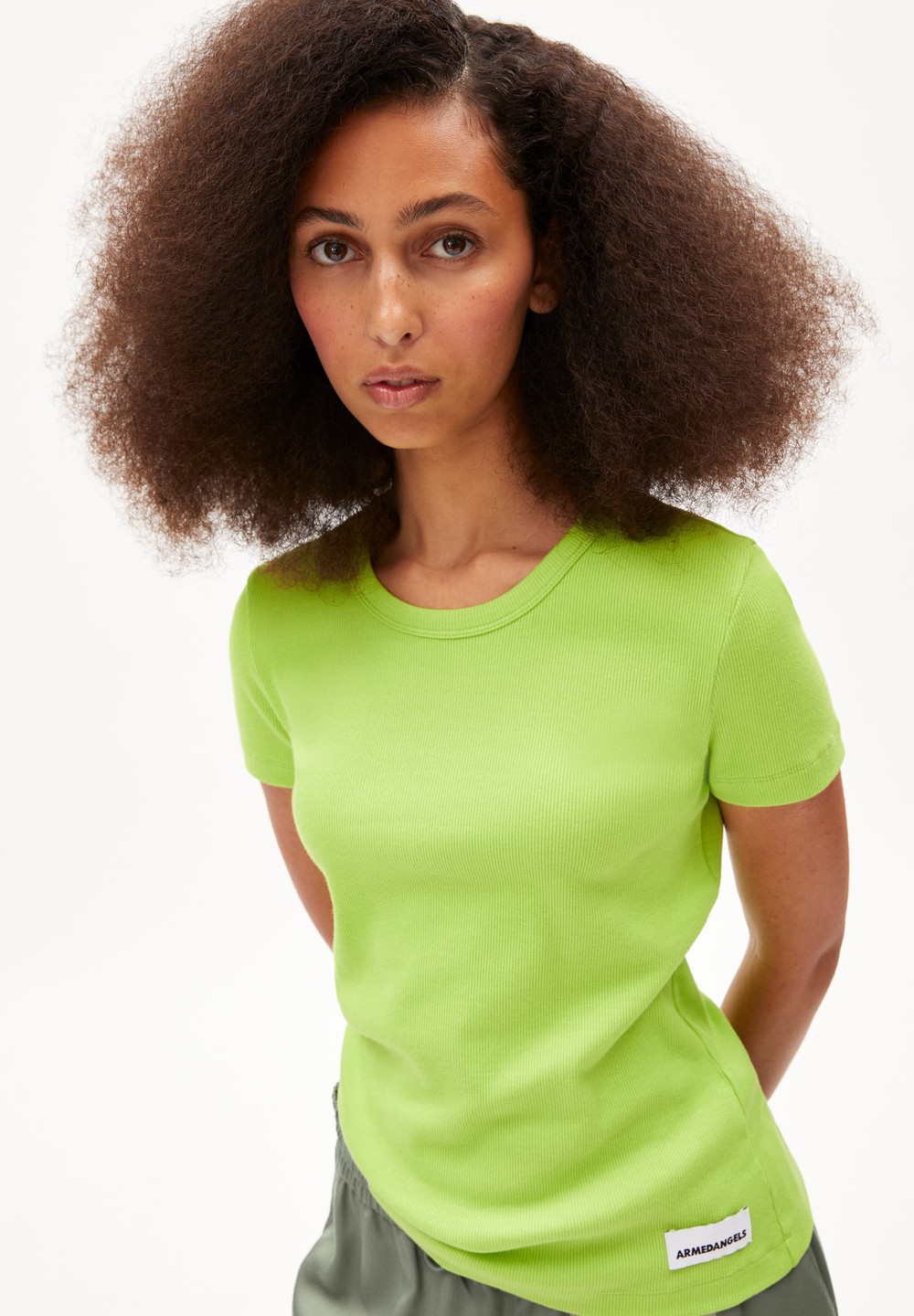 ARMEDANGELS KARDAA Rib-T-Shirt Regular Fit made of Organic Cotton Mix Super Lime | ENSA-30925