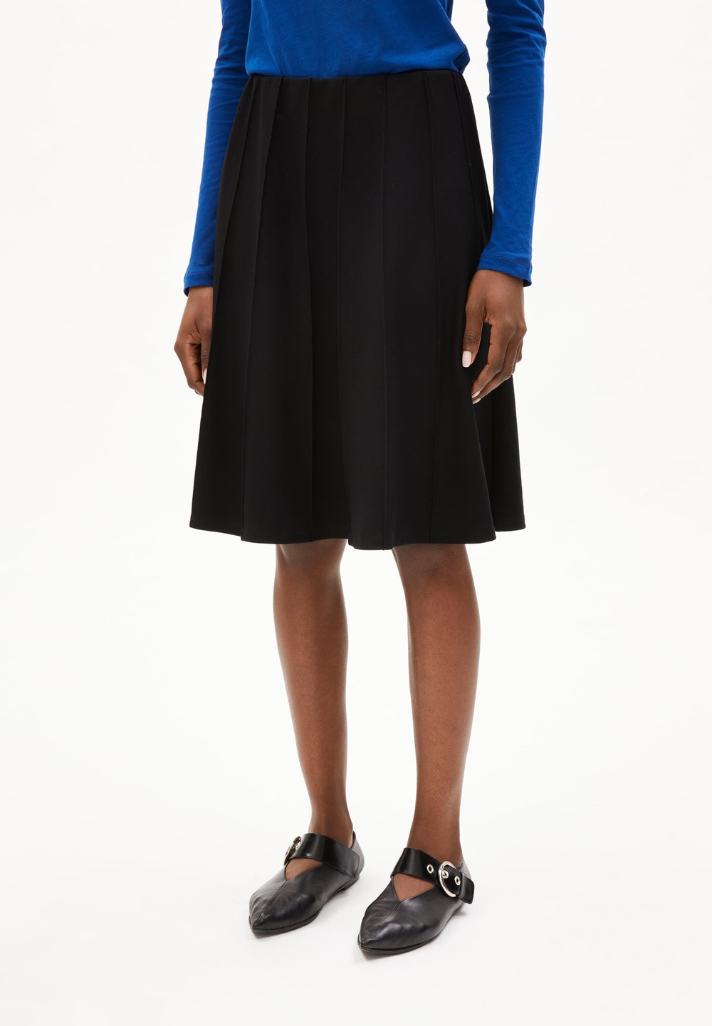 ARMEDANGELS KOKUNAA Jersey Skirt Regular Fit made of LENZING™ ECOVERO™ Viscose Mix Schwarz | JVFT-29487