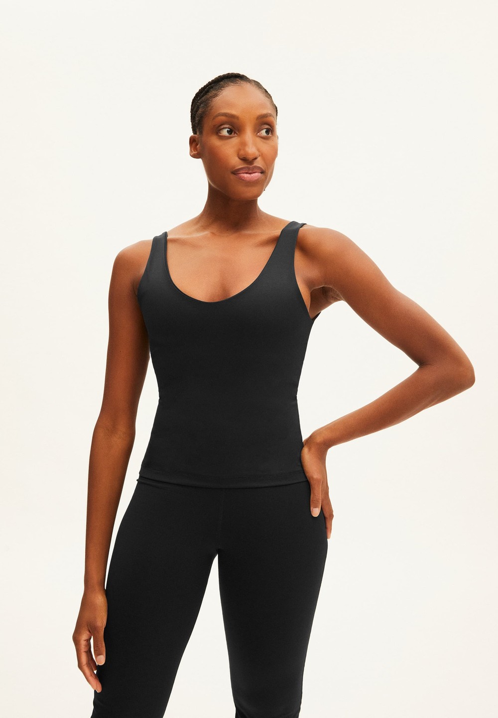 ARMEDANGELS LAALI Activewear Top made of Polyamide Mix (recycled) Schwarz | AXOY-27690