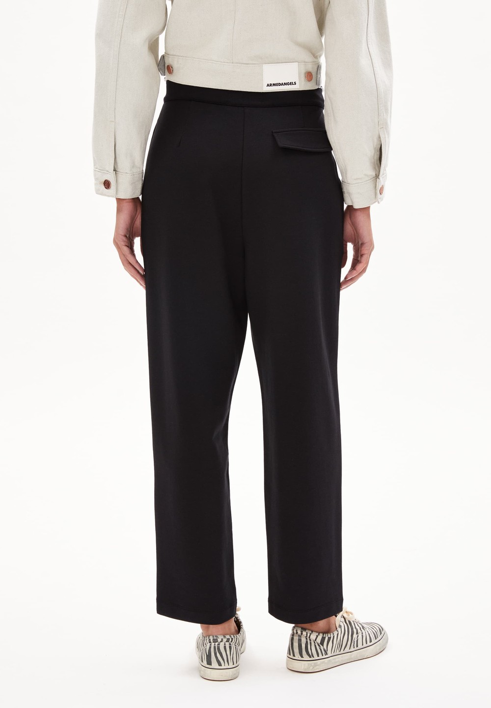 ARMEDANGELS LINAA LOU Jersey Pants made of Organic Cotton Mix Schwarz | FWIM-61392