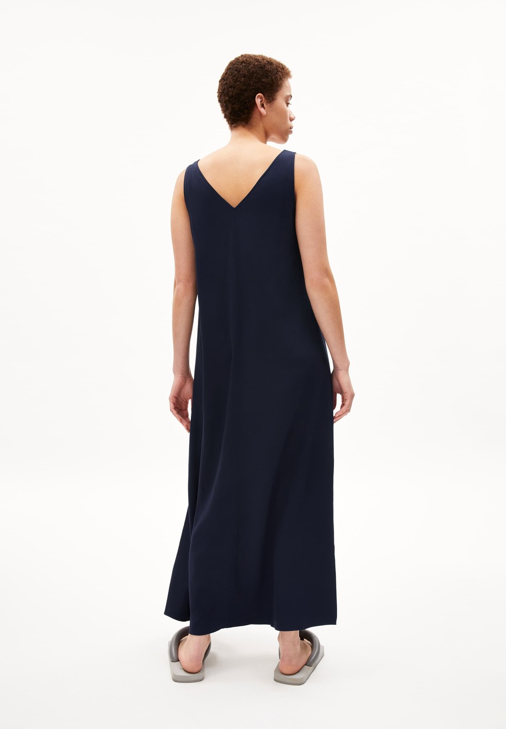 ARMEDANGELS LYLIAA Woven Dress Regular Fit made of TENCEL™ Lyocell Night Sky | GPRV-29603