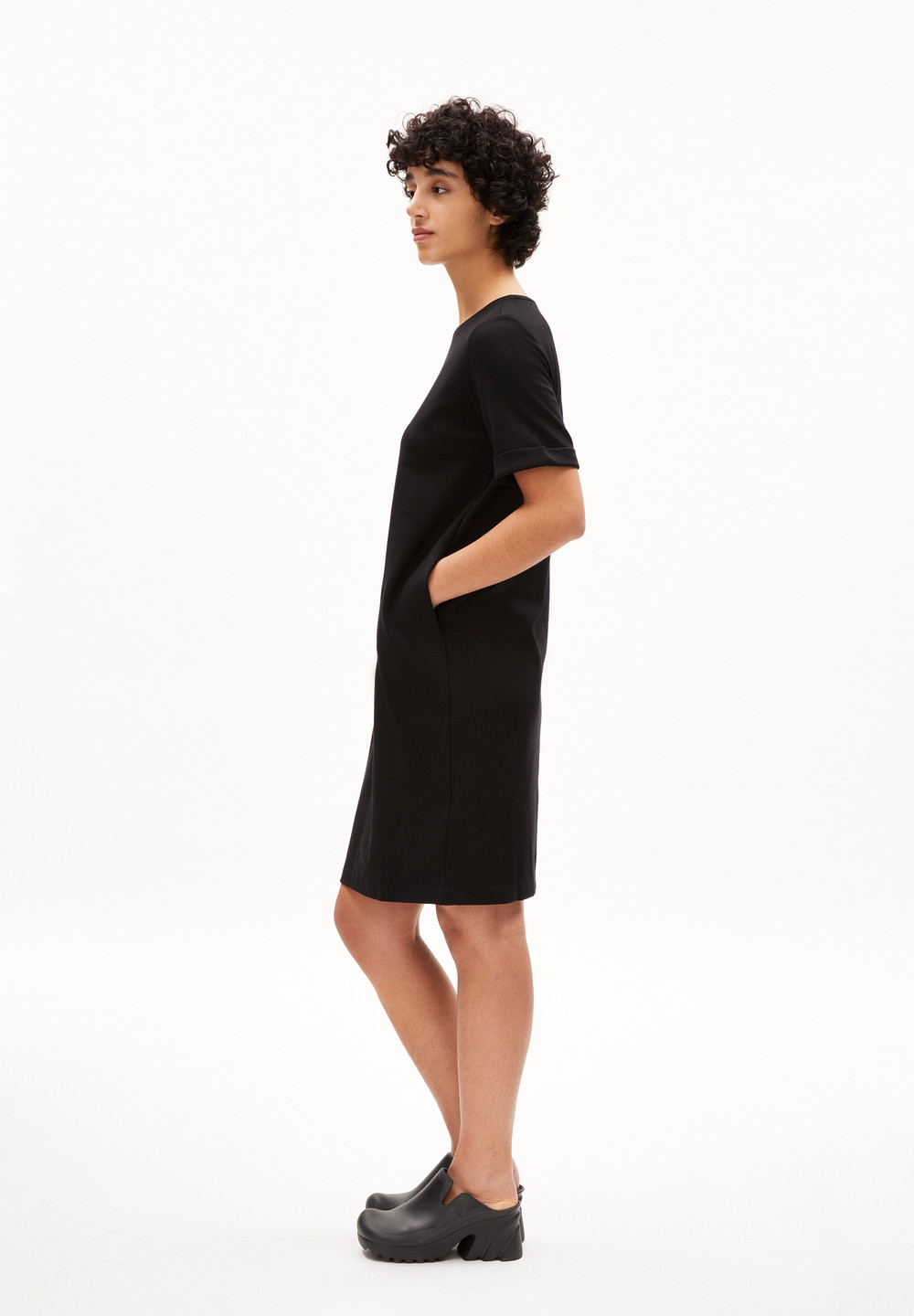 ARMEDANGELS MAAILANA Jersey Dress Regular Fit made of LENZING™ ECOVERO™ Mix Schwarz | HECY-21689