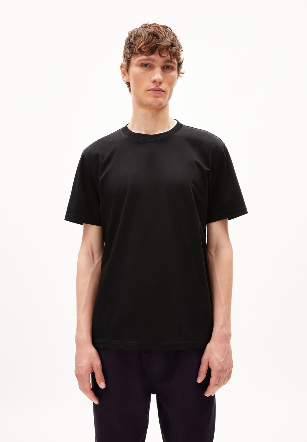 ARMEDANGELS MAARKOS MERC PREMIUM T-Shirt Relaxed Fit made of Organic Cotton Schwarz | WOJF-48719