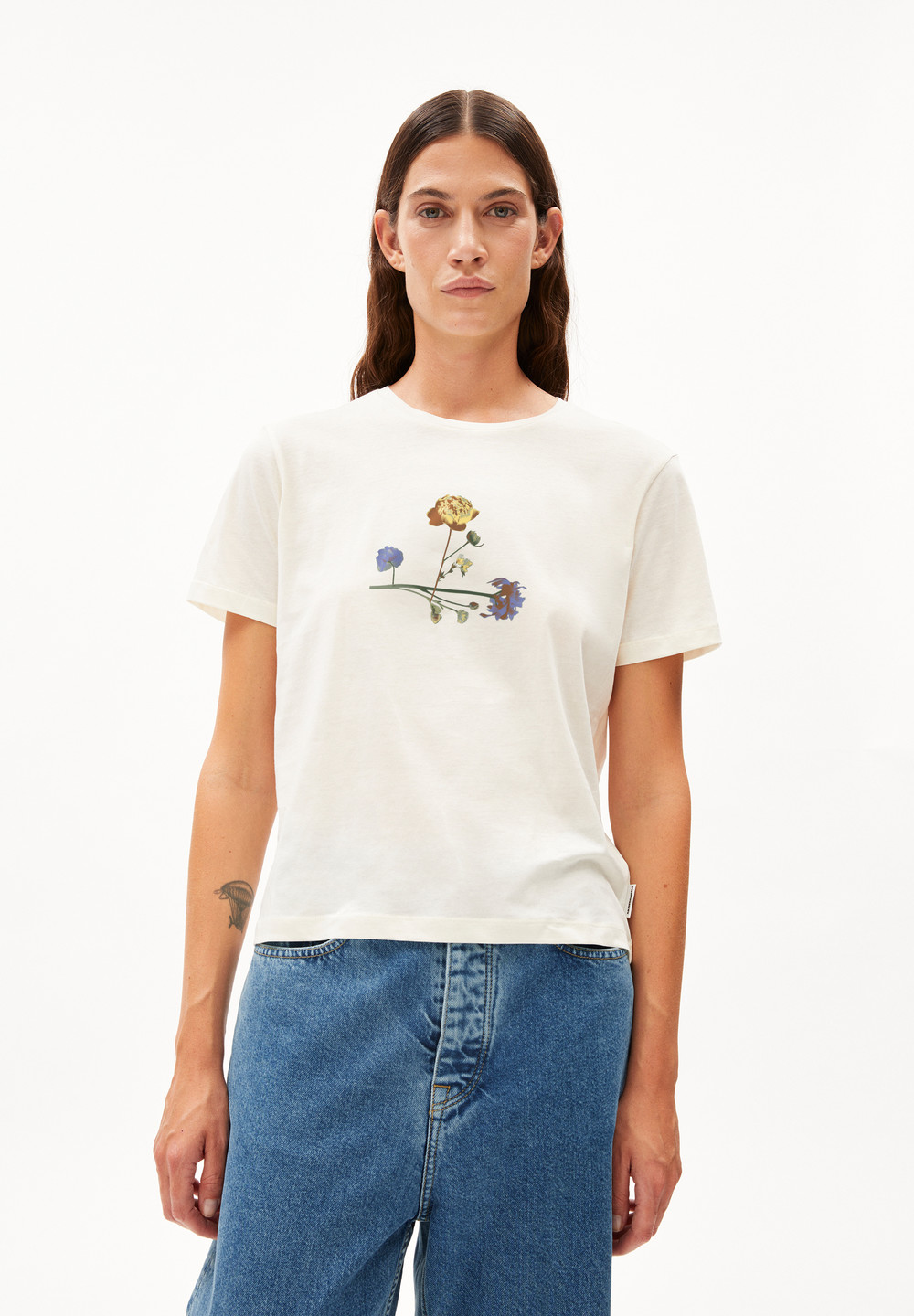 ARMEDANGELS MAARLA LITAA T-Shirt Relaxed Fit made of Organic Cotton Oatmilk | FQOV-50284