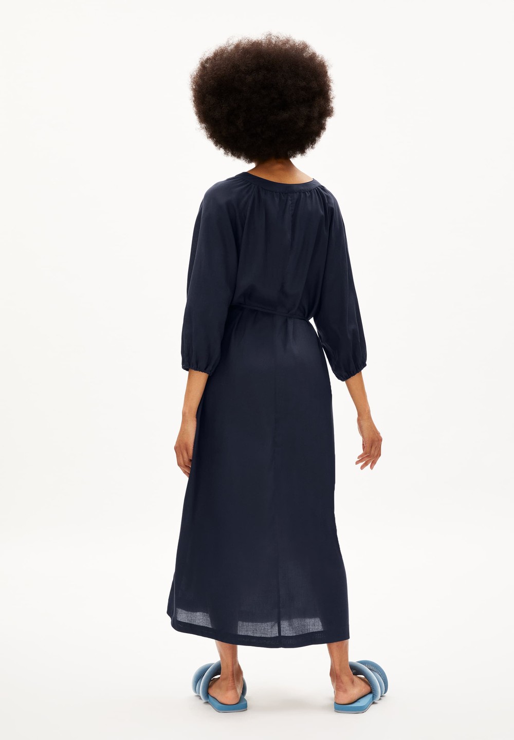 ARMEDANGELS MADITHAA Woven Dress Oversized Fit made of TENCEL™ Lyocell Night Sky | JCMT-79684