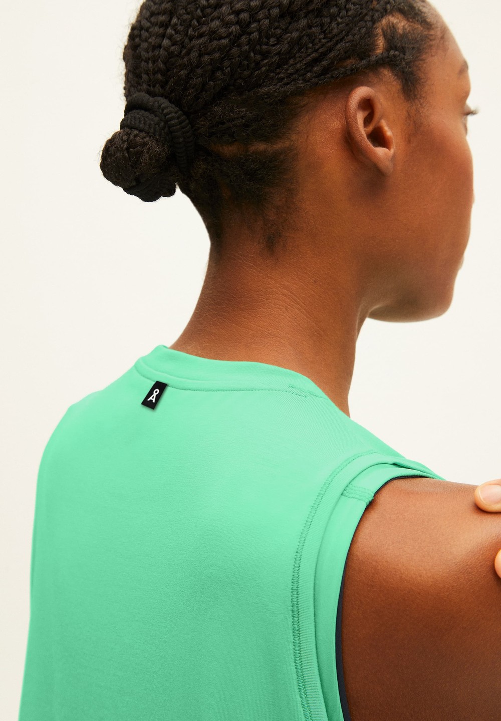 ARMEDANGELS MANJAA Activewear Top made of TENCEL™ Lyocell Bright Lime-indigo | OXAM-32907