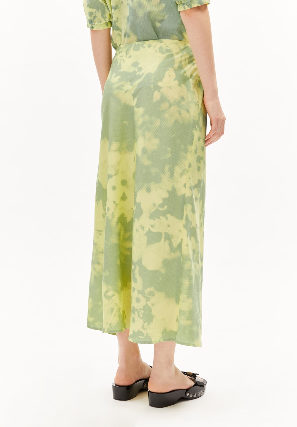 ARMEDANGELS MILAJAANA BLOMMAA Woven Skirt Regular Fit made of TENCEL™ Lyocell Mix Hell | FRVP-91052