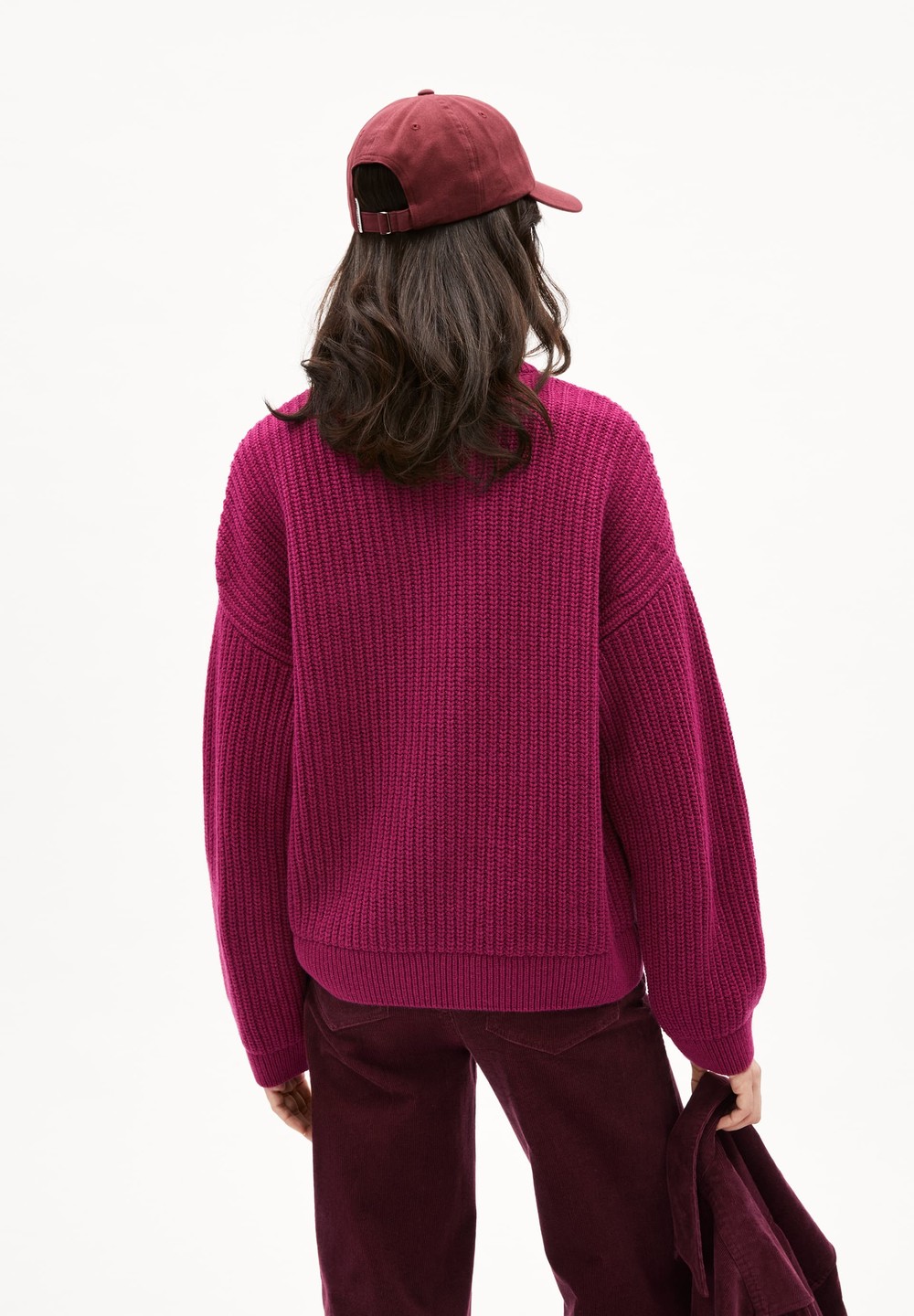 ARMEDANGELS MIYAAR SOLID Sweater Loose Fit made of Organic Wool Mix Cherry Juice | DCBU-06371