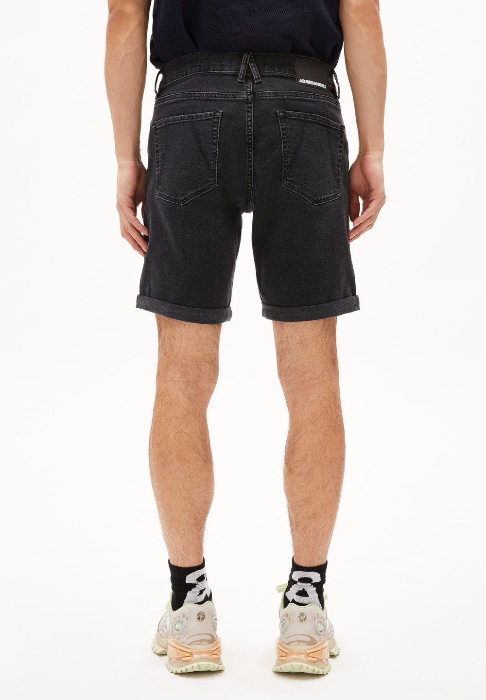 ARMEDANGELS NAAILO Denim Shorts made of recycled Cotton Mix Schwarz | OCGN-54923