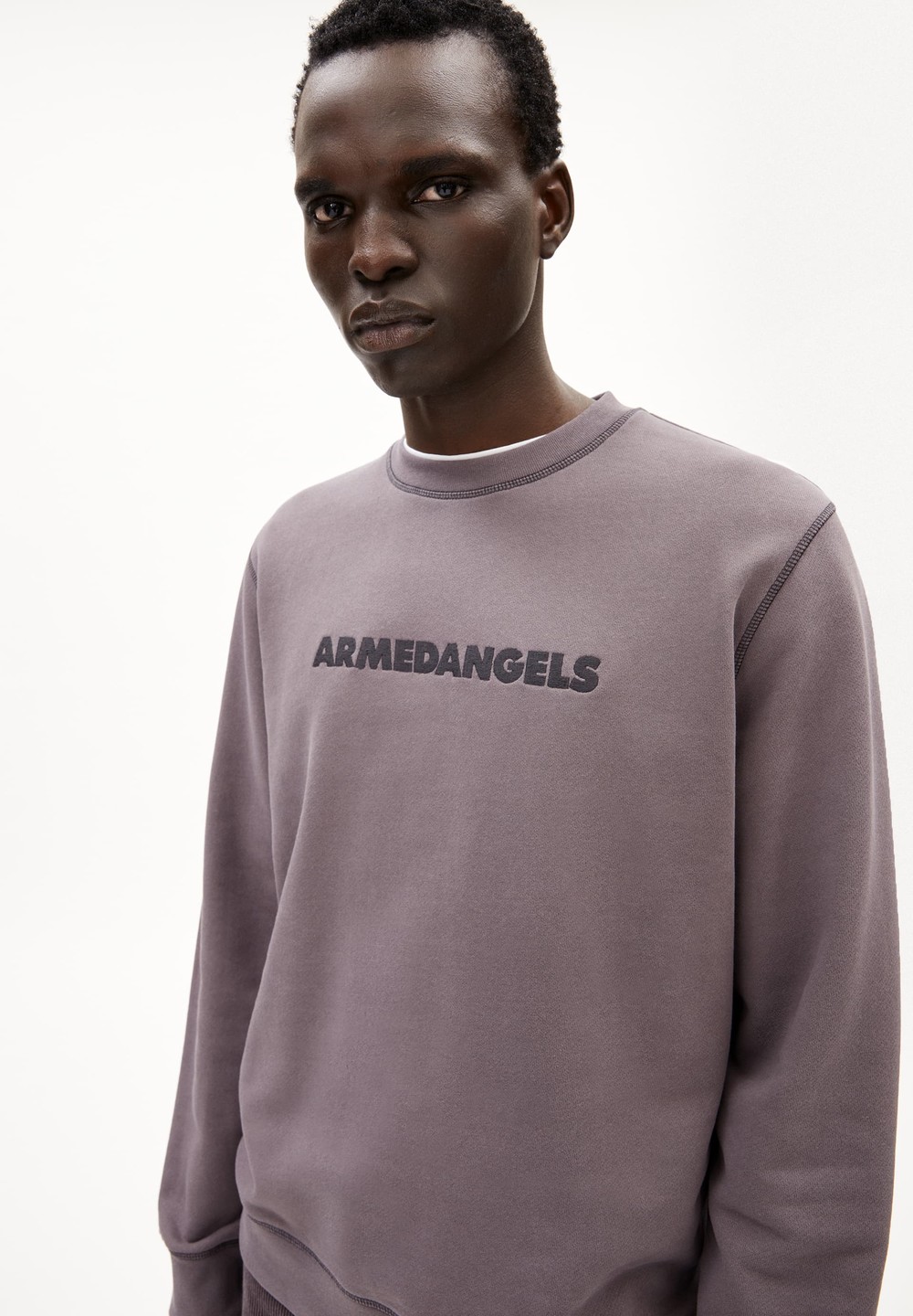 ARMEDANGELS NATHAANEL WORDMARK Sweatshirt Regular Fit made of Organic Cotton Mix Iron Cast | NJXS-68702