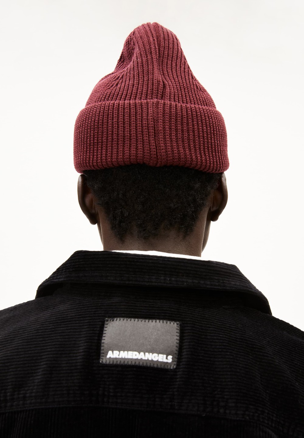 ARMEDANGELS NILDAAO ICONIC Beanie made of Organic Cotton Cranberry Juice | AGND-26435