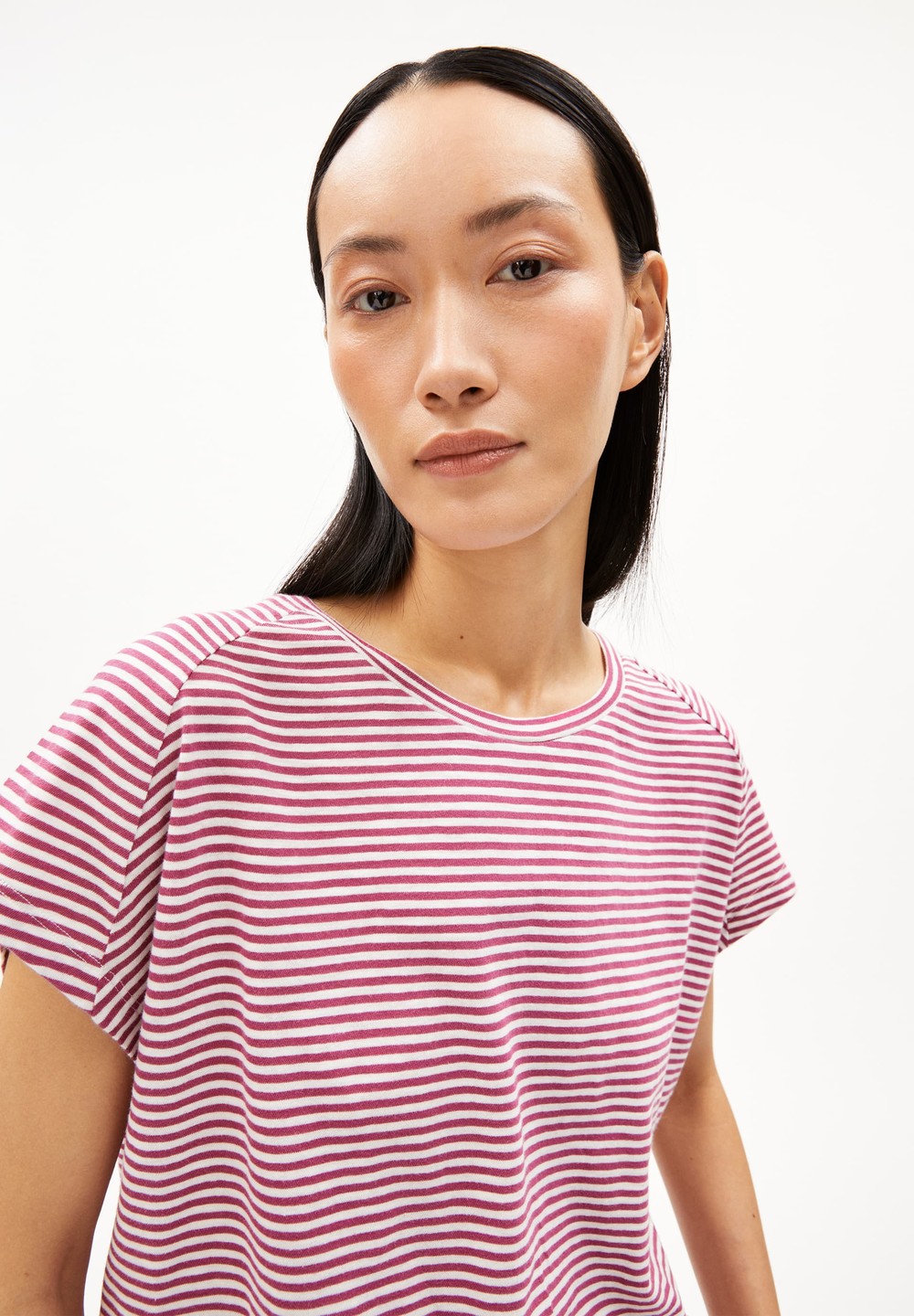 ARMEDANGELS ONELIAA LOVELY STRIPES T-Shirt Loose Fit made of Organic Cotton Crushed Berry-oatmilk | MNSQ-53642