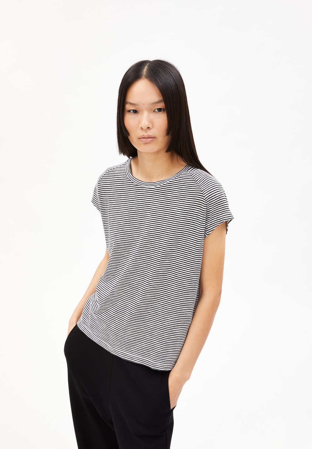 ARMEDANGELS ONELIAA LOVELY STRIPES T-Shirt Loose Fit made of Organic Cotton Black-oatmilk | JWEP-18624