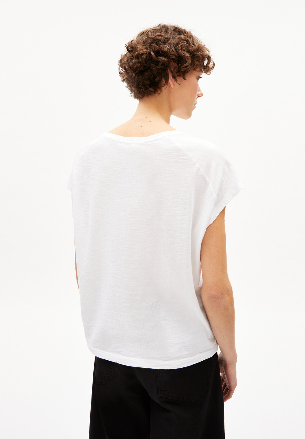 ARMEDANGELS ONELIAA T-Shirt Loose Fit made of Organic Cotton Weiß | COJX-28934