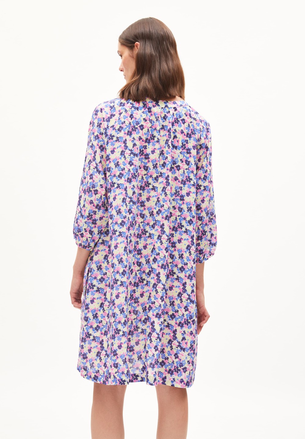 ARMEDANGELS PRISCAA MULTI FLORAL Dress Oversized Fit made of Tencel™ Lyocell Hell | VXKO-53620