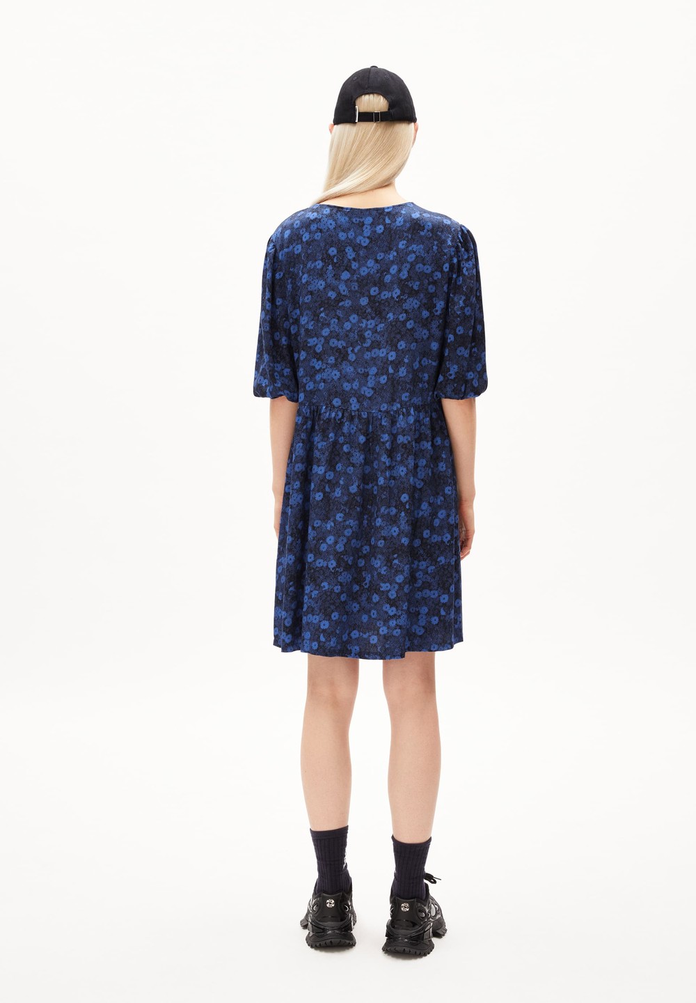 ARMEDANGELS ROSEAA MILLES FLEURS Woven Dress Relaxed Fit made of LENZING™ ECOVERO™ Viscose Night Sky | NPJG-42790