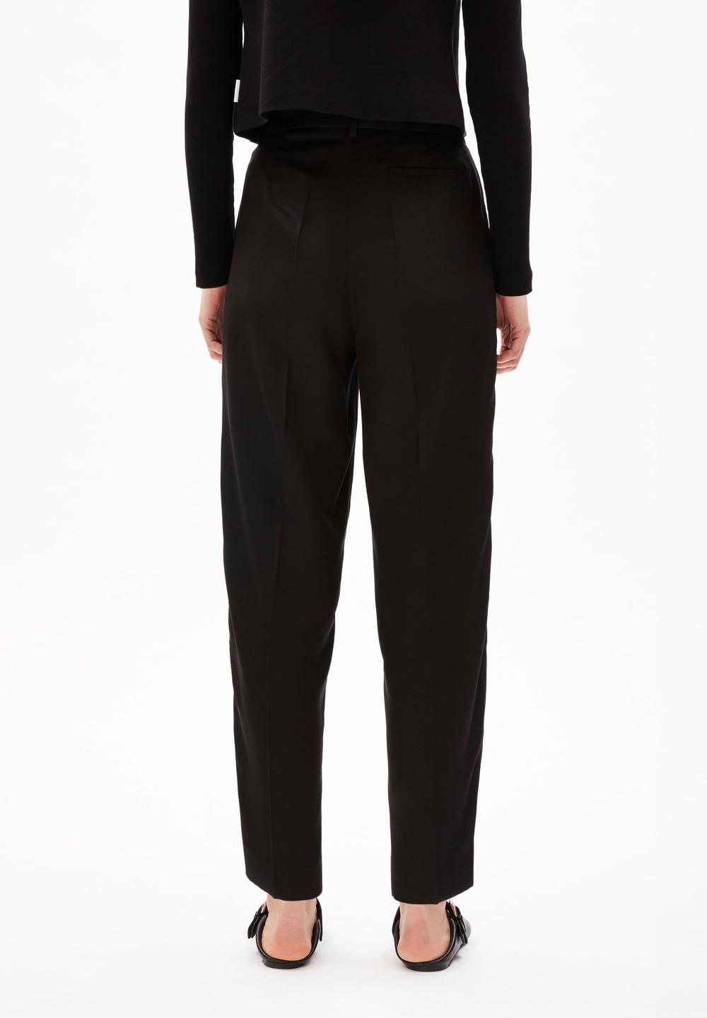 ARMEDANGELS SANDRINAA TAPERED Woven Pants made of TENCEL™ x REFIBRA™ Lyocell Schwarz | JLCF-76019